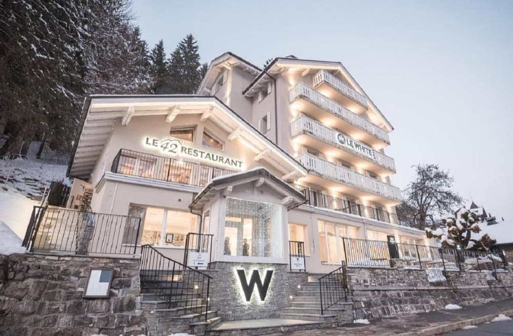 Hotel Le White