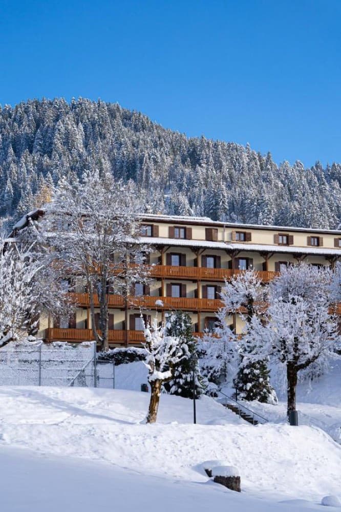 Villars Lodge