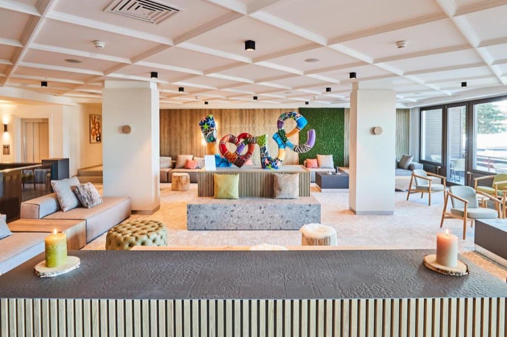 Hotel Victoria and Residence