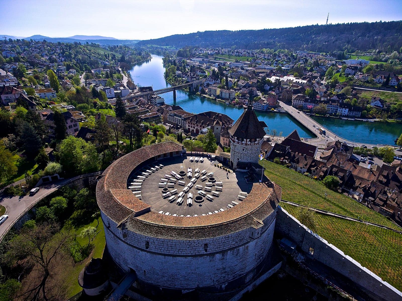 Schaffhouse vue du Munot, le Rhin en contrebas.
